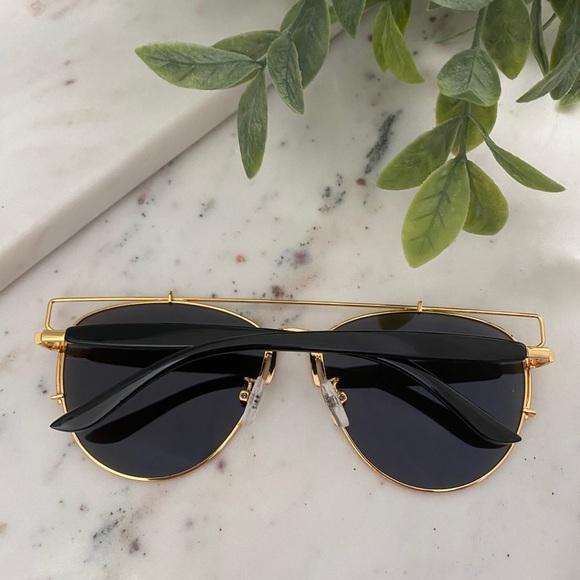 "Amira" Sunglasses || Blue & Gold Mirror Aviator - Picture 4 of 9